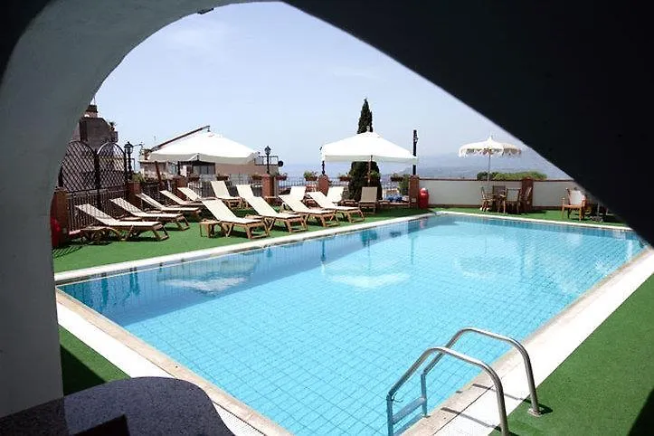 Villa Kristina Taormina 3*,